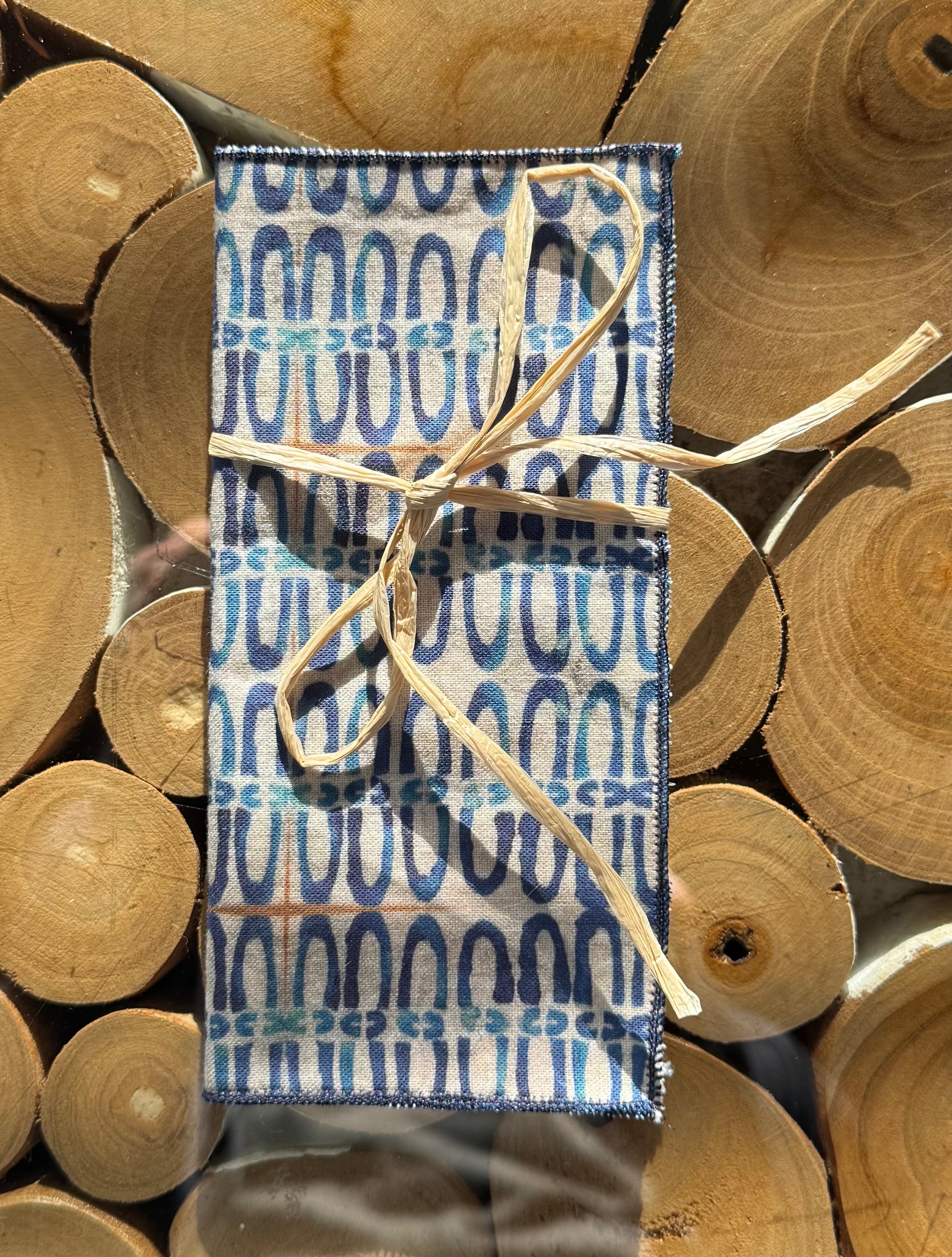 Liz Hodder Hand-Sewn Cloth Dinner Napkins