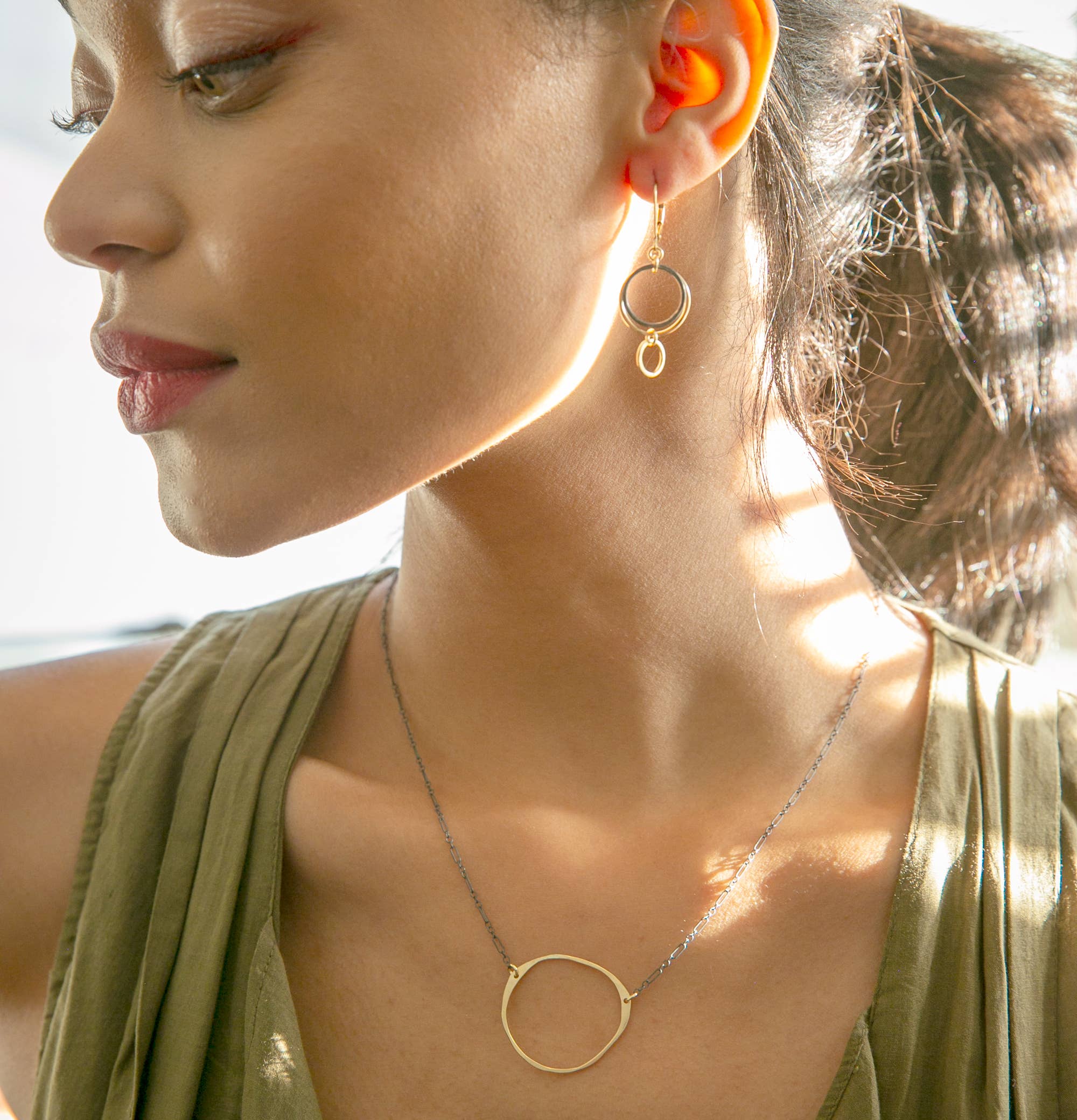 Antique Stone Hammered Gold Oval Black Chain Necklace