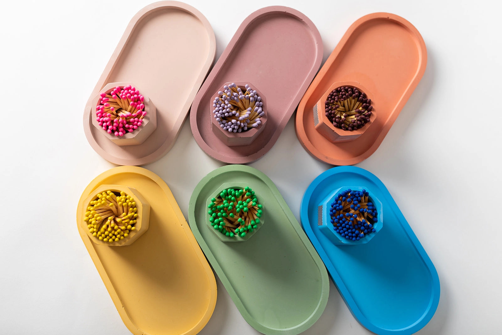 Concrete Candle Tray – Colored Base for Candle Display & Styling